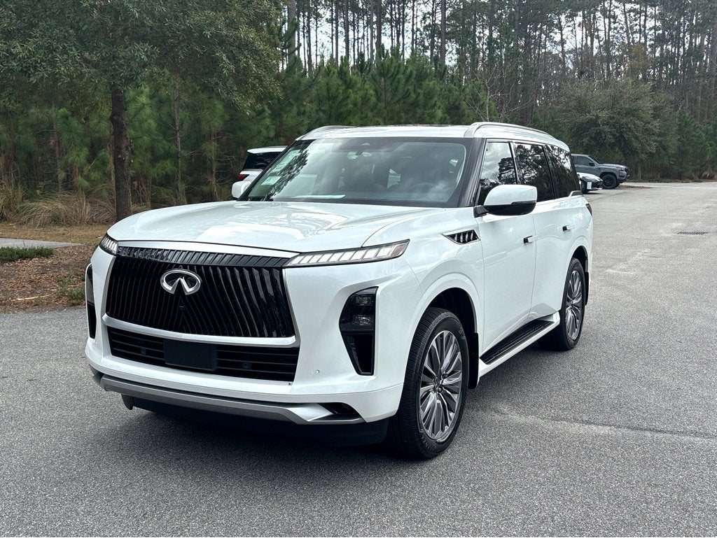 2026 INFINITI QX80 LUXE