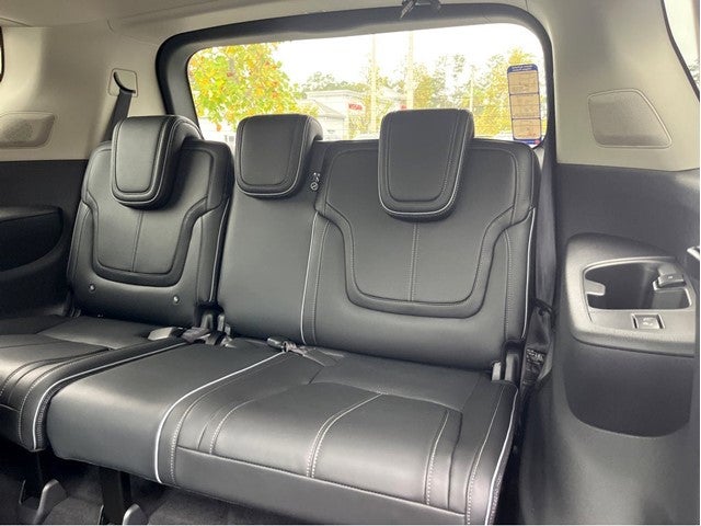 2025 INFINITI QX80 Sensory 4WD