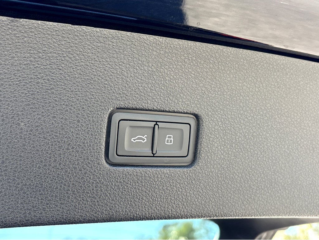 2021 Audi Q8 Premium Plus