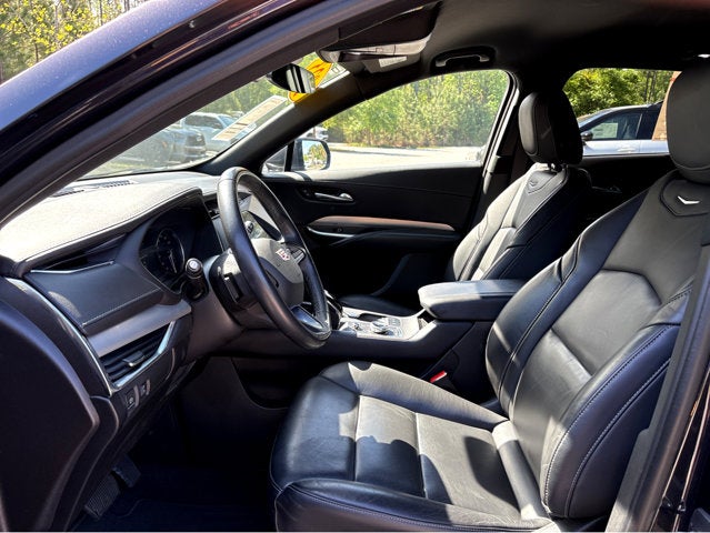 2023 Cadillac XT4 FWD Premium Luxury