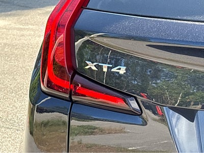 2023 Cadillac XT4 FWD Premium Luxury