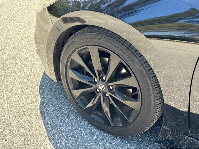 2017 Nissan Maxima SR