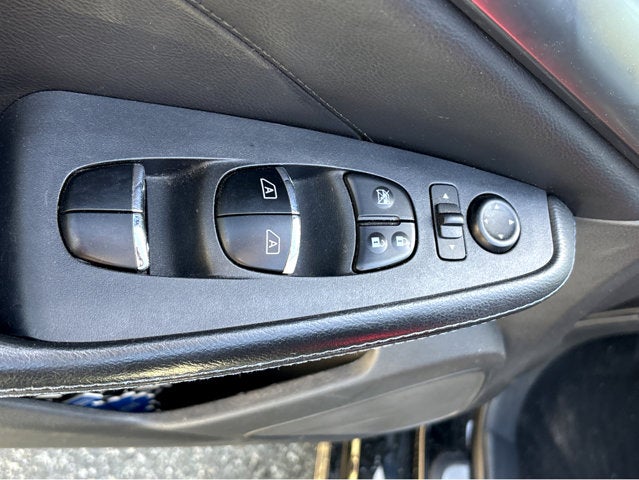 2017 Nissan Maxima SR