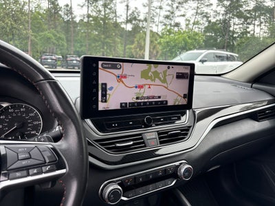 2024 Nissan Altima SR