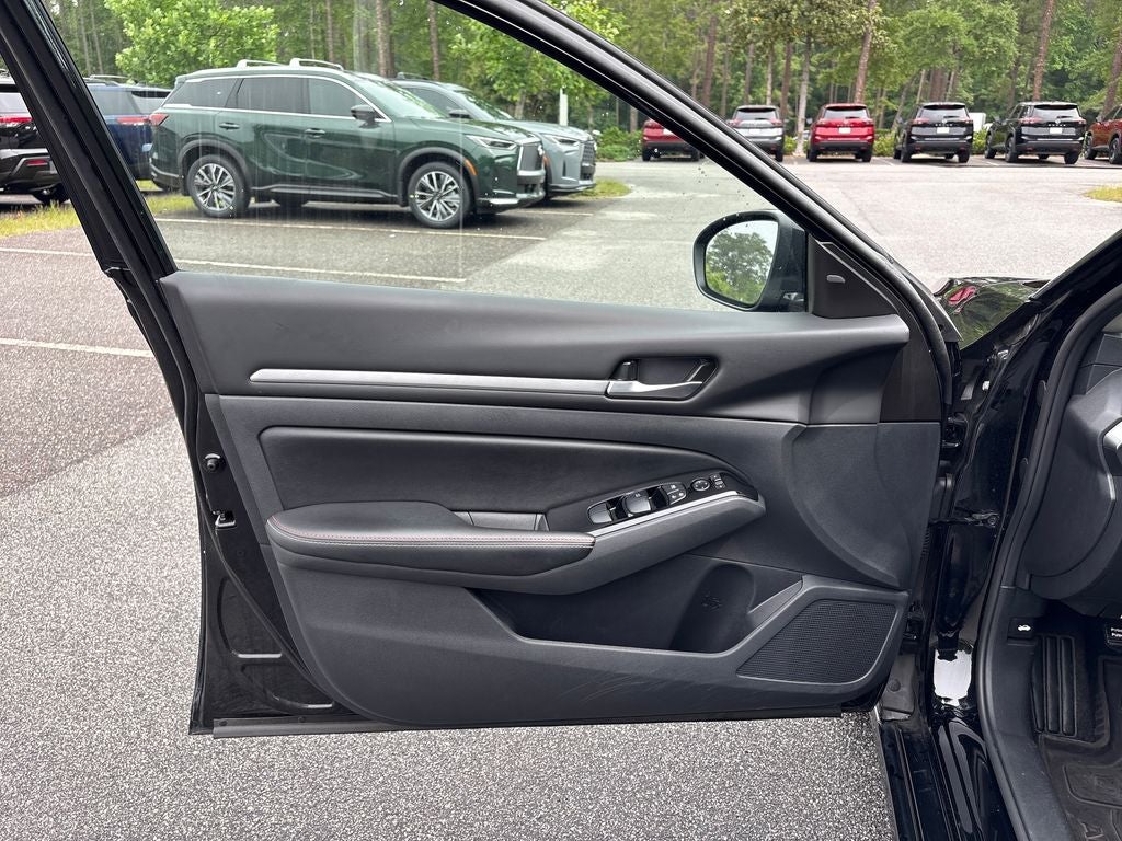 2024 Nissan Altima SR