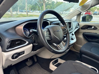 2021 Chrysler Voyager LX