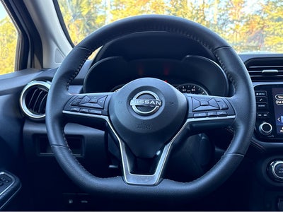 2025 Nissan Versa SR