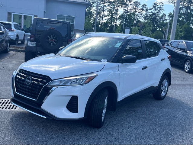 2025 Nissan Kicks Play S