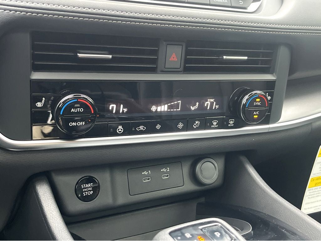 2025 Nissan Rogue SV