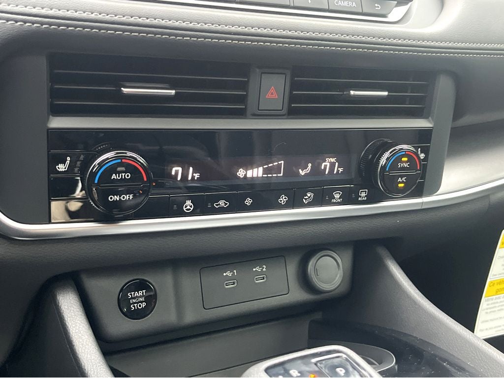2025 Nissan Rogue SV