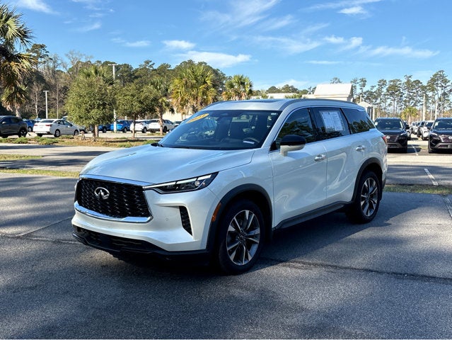 2023 INFINITI QX60 LUXE