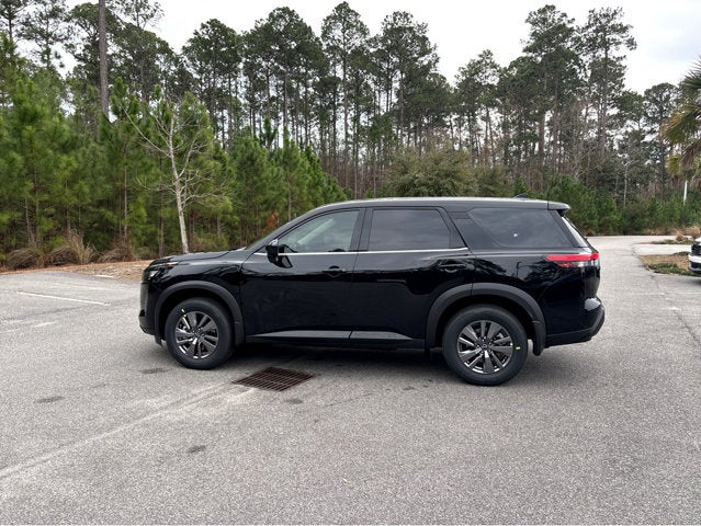 2026 Nissan Pathfinder S