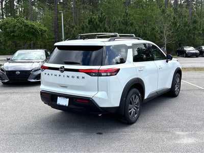 2026 Nissan Pathfinder SV