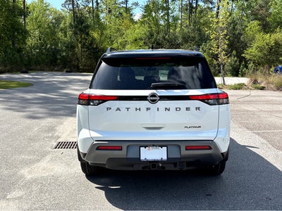 2026 Nissan Pathfinder Platinum