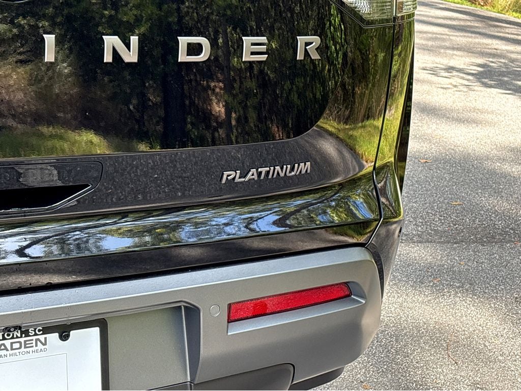 2026 Nissan Pathfinder Platinum