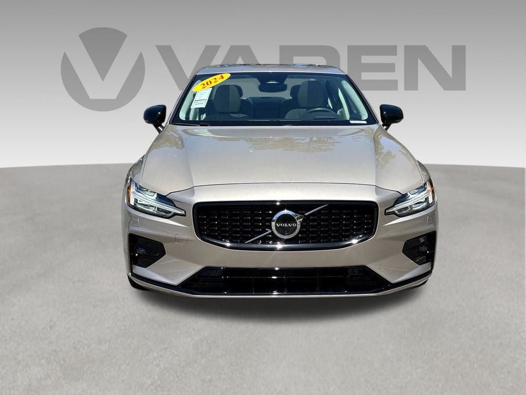 2024 Volvo S60 Ultimate Dark Theme