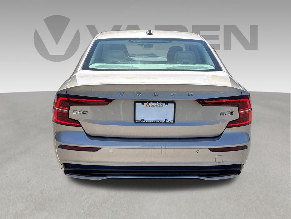 2024 Volvo S60 Ultimate Dark Theme