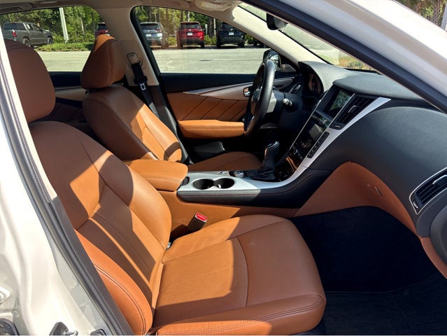 2024 INFINITI Q50 LUXE