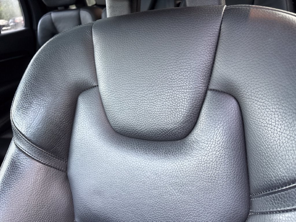 2018 Volvo XC90 T5 Momentum