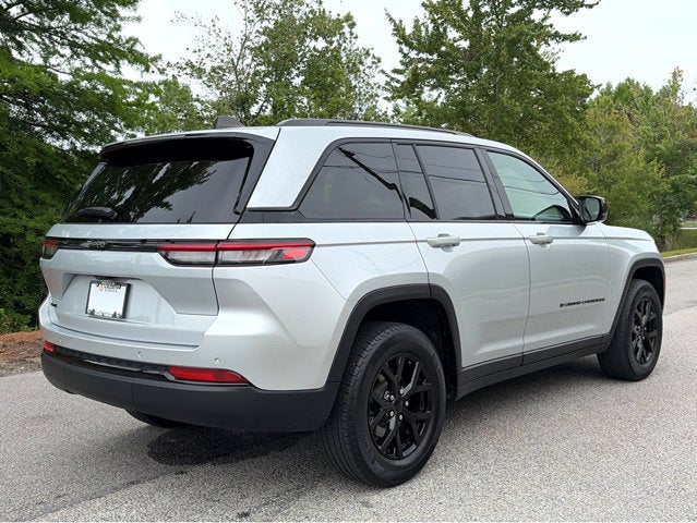 2024 Jeep Grand Cherokee Altitude