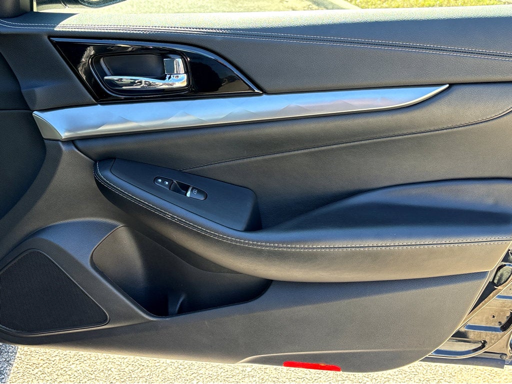 2023 Nissan Maxima SV