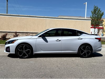 2025 Nissan Altima SR