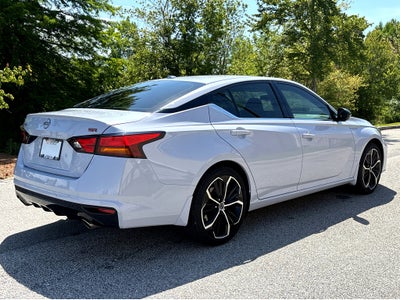 2025 Nissan Altima SR