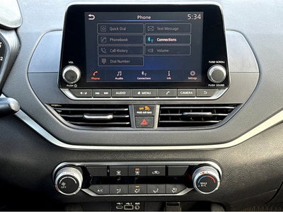 2022 Nissan Altima 2.5 SV