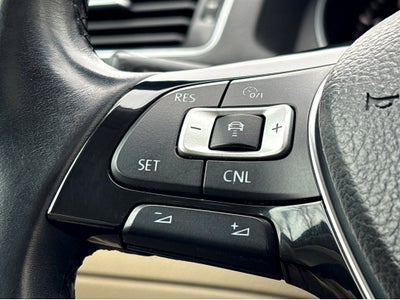 2018 Volkswagen Passat 2.0T SE w/Technology