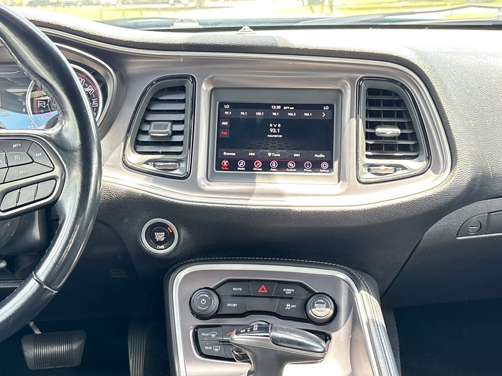 2021 Dodge Challenger SXT