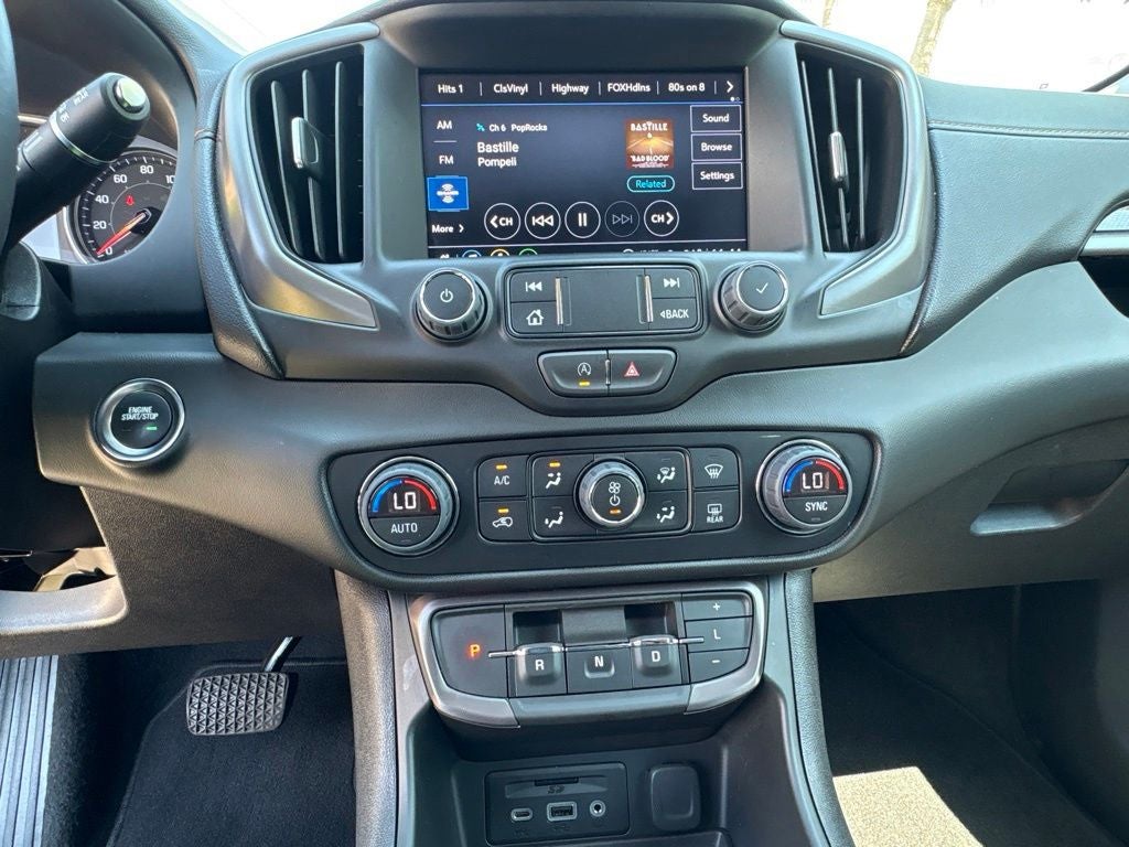 2022 GMC Terrain AT4
