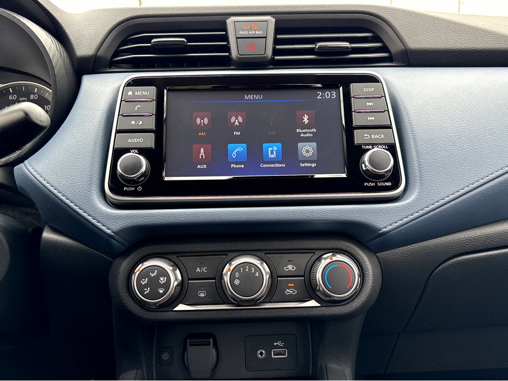 2025 Nissan Versa SV