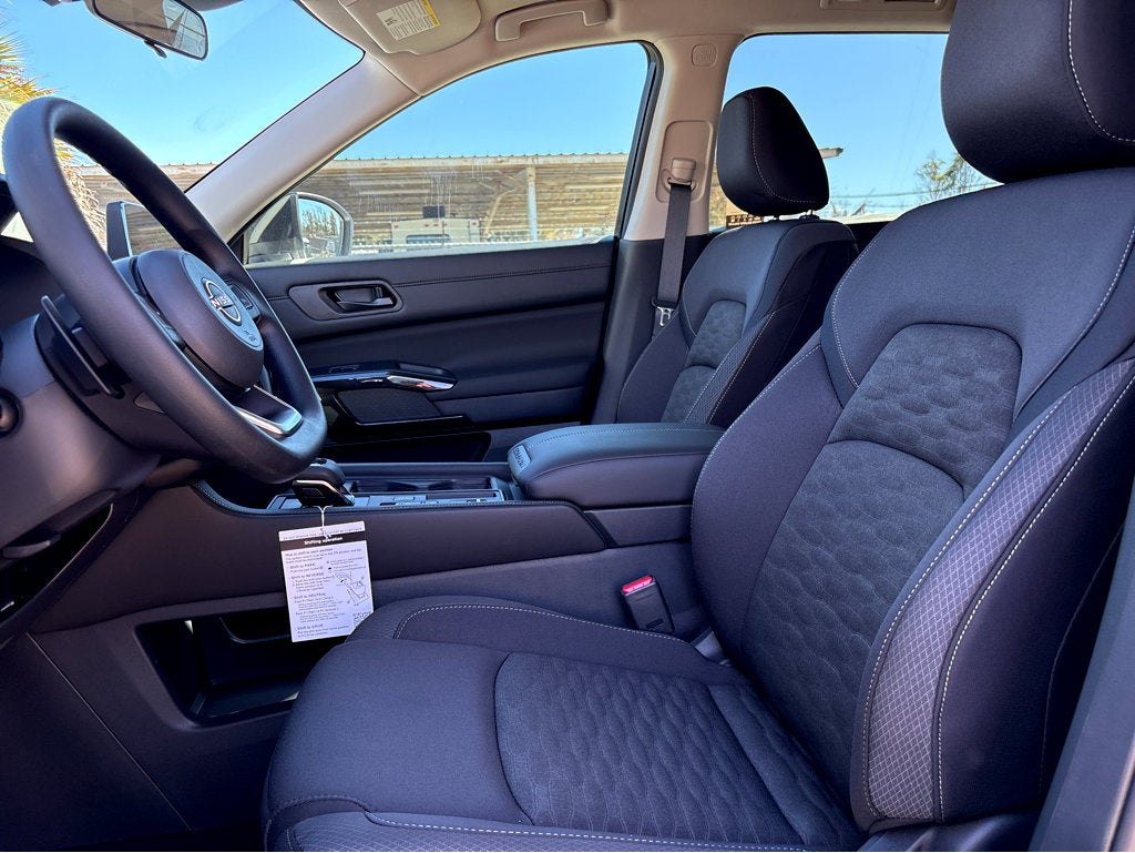 2026 Nissan Pathfinder S