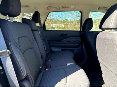 2026 Nissan Pathfinder S