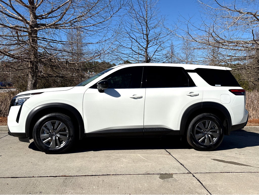 2026 Nissan Pathfinder S