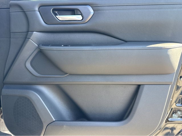 2026 Nissan Armada SV