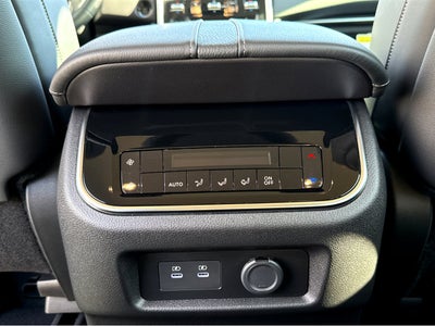 2026 Nissan Armada SV