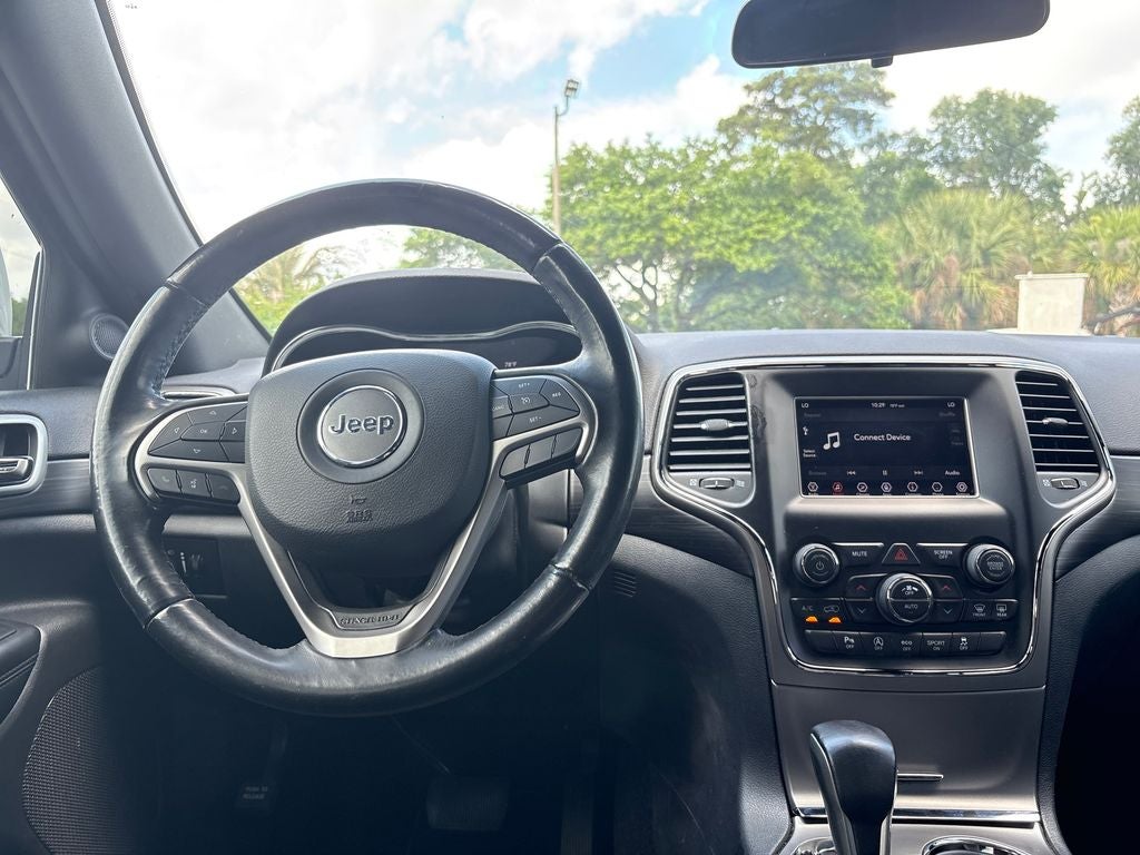 2020 Jeep Grand Cherokee Laredo