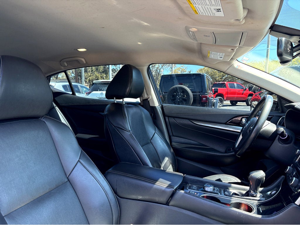 2021 Nissan Maxima SV