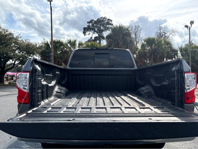 2017 Nissan Titan XD SV