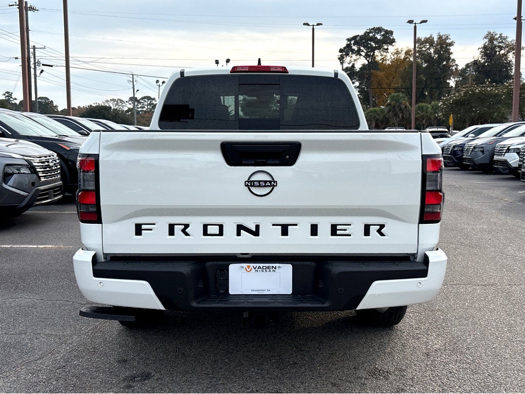 2026 Nissan Frontier Crew Cab SV
