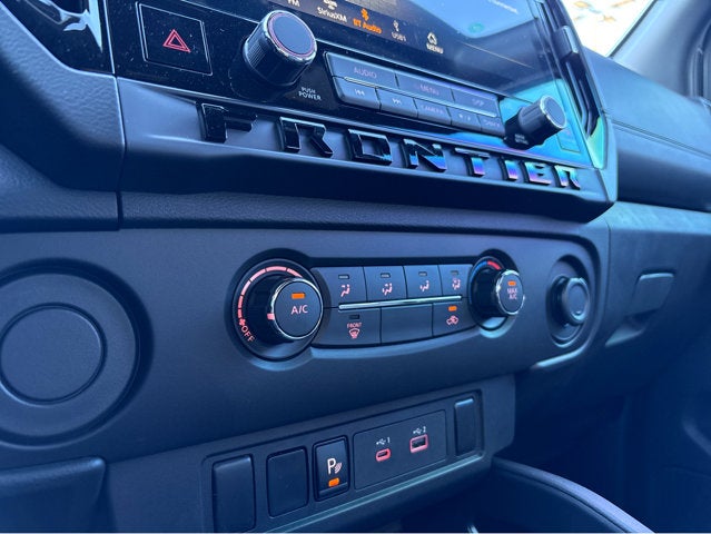 2026 Nissan Frontier Crew Cab SV