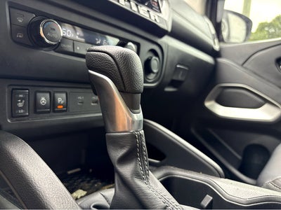 2025 Nissan Frontier SL