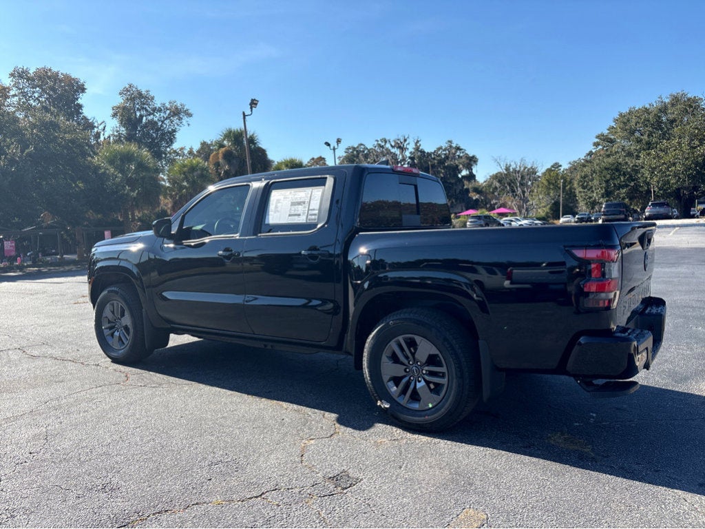 2026 Nissan Frontier Crew Cab SV