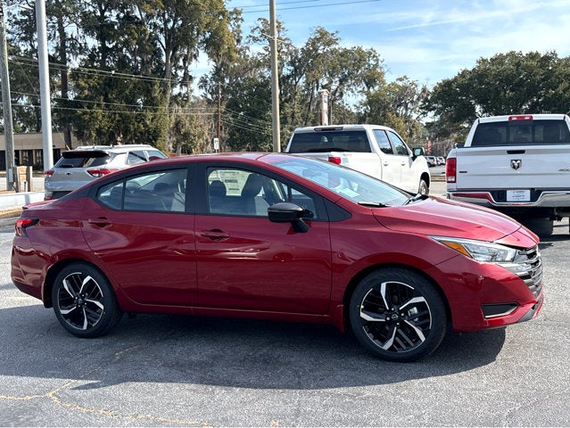 2025 Nissan Versa SR