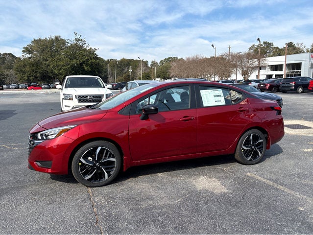 2025 Nissan Versa SR