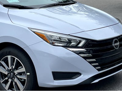 2025 Nissan Versa SR