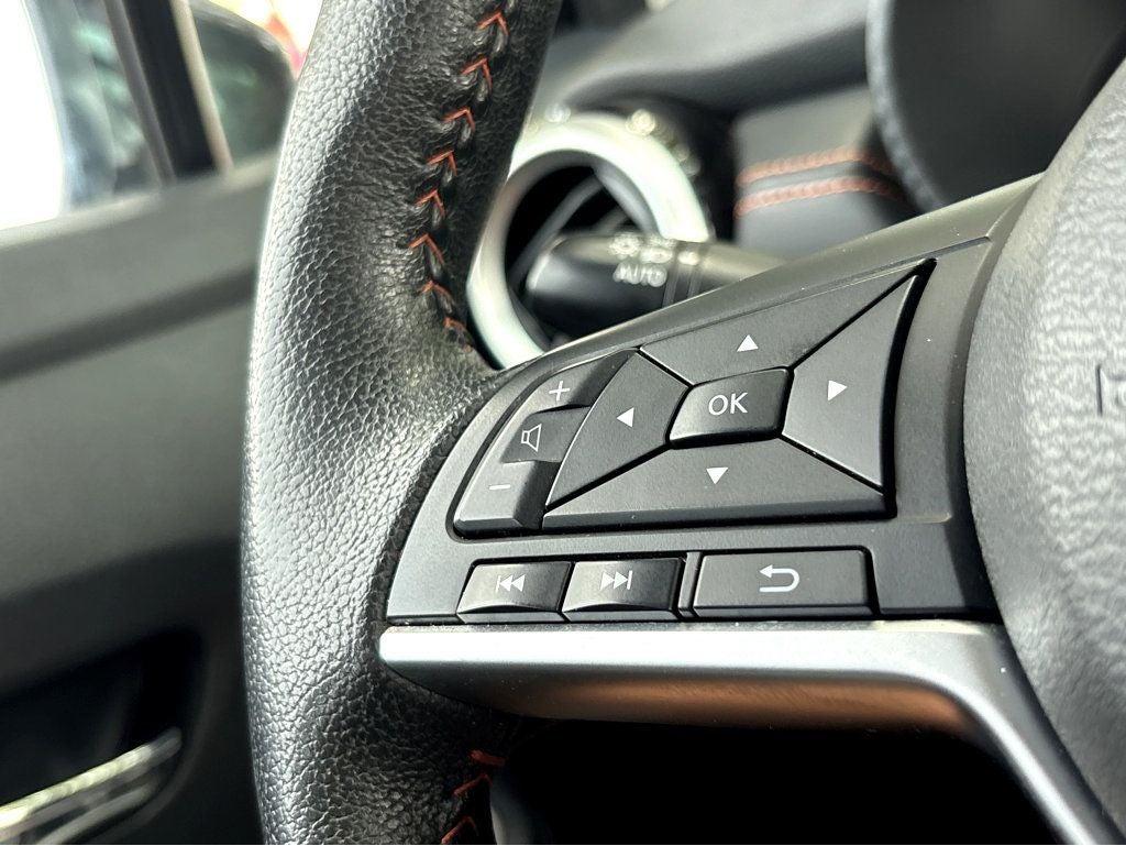 2022 Nissan Versa SR