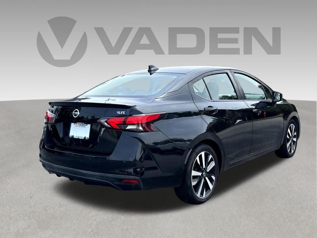 2022 Nissan Versa SR