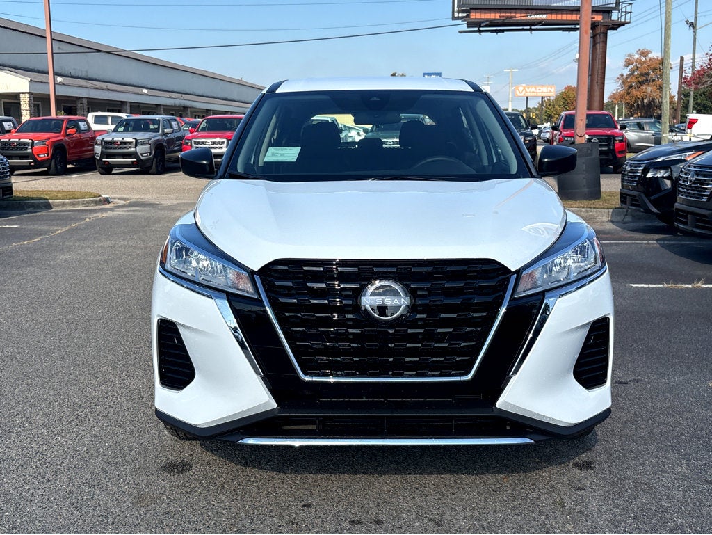 2025 Nissan Kicks Play S